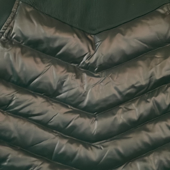 Alo yoga Green Vest Size Extra Small - Picture 9 of 9